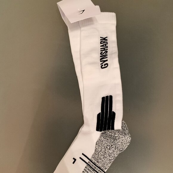 BNWT GYMSHARK POWERLIFTING KNEE LENGTH LIMITED EDITION LUXURY SOCKS SZ S WHITE - Picture 1 of 6